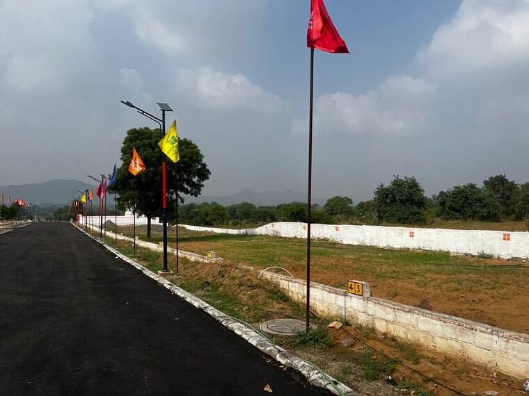 Garden, renwal manji  120 Sq.Yd. Plot In Renwal Manji Jaipur 9395264