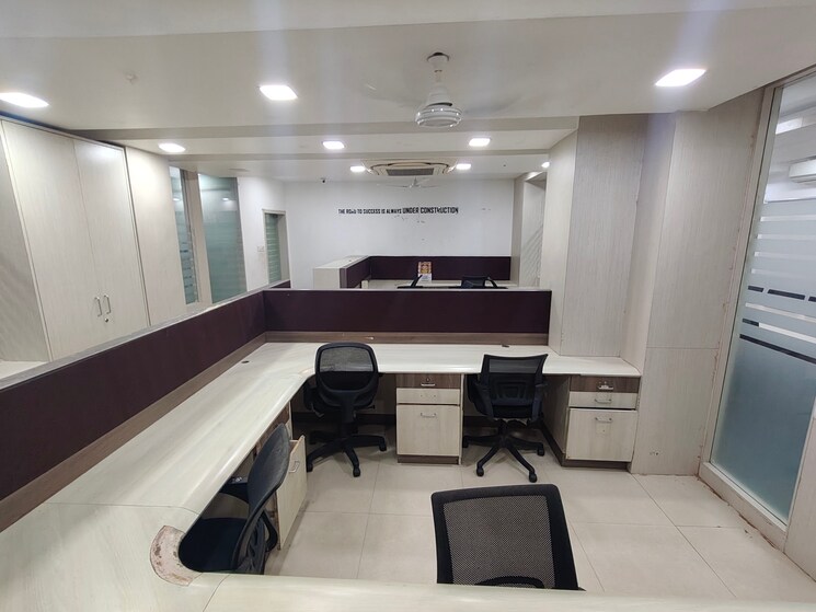 Team Area, anna nagar east Commercial Office Space in IT/SEZ 2800 Sq.Ft. In Anna Nagar East Chennai 9393781