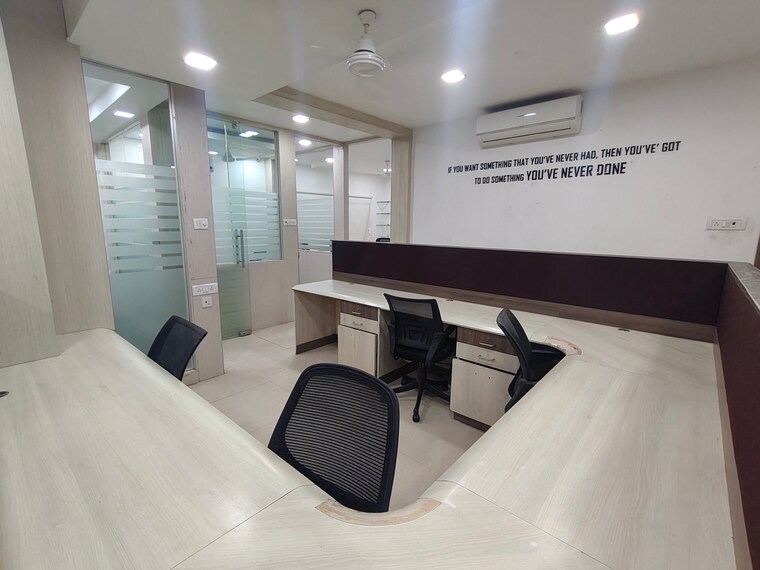 Team Area, anna nagar east Commercial Office Space in IT/SEZ 2800 Sq.Ft. In Anna Nagar East Chennai 9393781