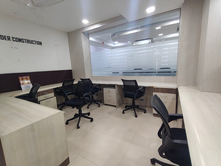 Team Area, anna nagar east Commercial Office Space in IT/SEZ 2800 Sq.Ft. In Anna Nagar East Chennai 9393781