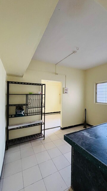 Room in 2 BHK Apartment at Vishnu Krupa CHS, Hadapsar – for Rent