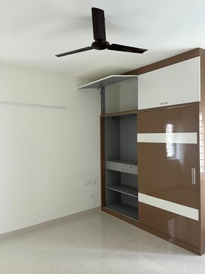 Room in 4 BHK Apartment at Prestige High Fields, Gachibowli – for Sale