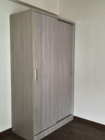 Furnished Amenities in 3 BHK Apartment at Omaxe Royal Residency Faridabad, Sector 79 – for Rent