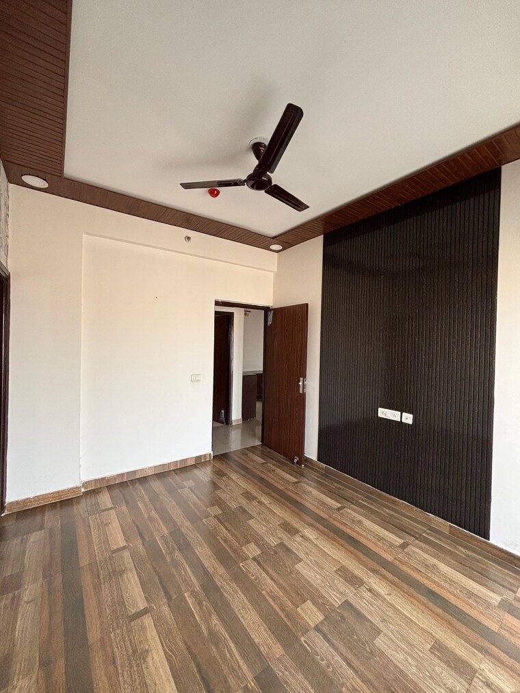 Room, panchsheel-greens-ii 2 Bedroom 609 Sq.Ft. Apartment In Sector 16 Greater Noida Greater Noida 9393966