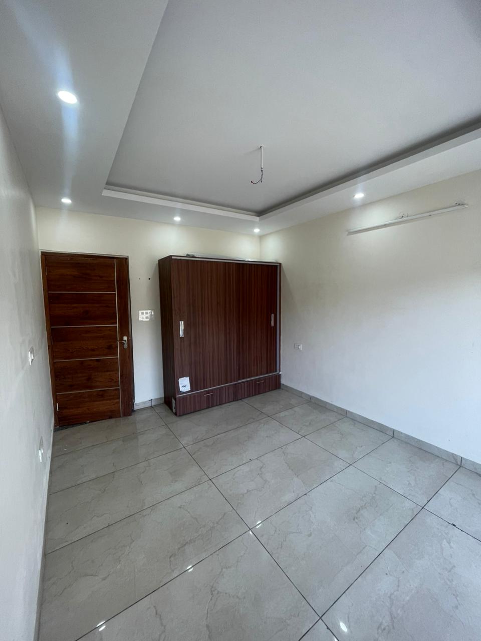 1 BHK + Extra Room Builder Floor For Rent in Aamwala