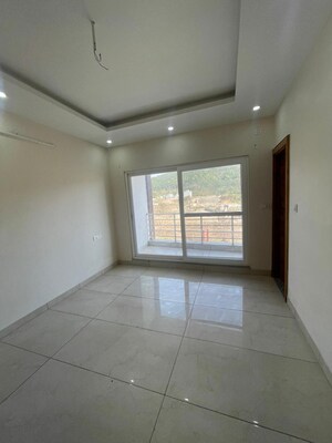 Room in 1 BHK Builder Floor at Aamwala – for Rent