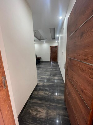 Building Lobby in 1 BHK Builder Floor at Aamwala – for Rent
