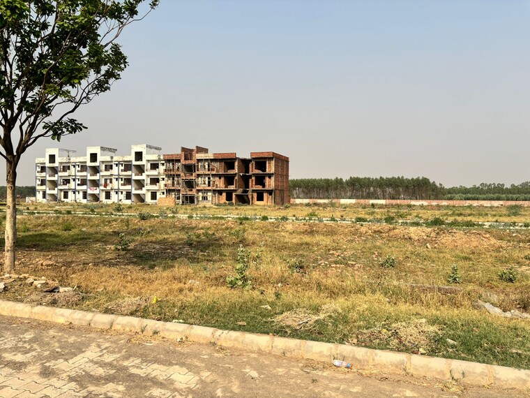 undefined, lalru  111 Sq.Yd. Plot In Lalru Mohali 9393976