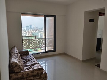 Room in 1 BHK Apartment at Lodha Panacea 1, Dombivli East – for Rent