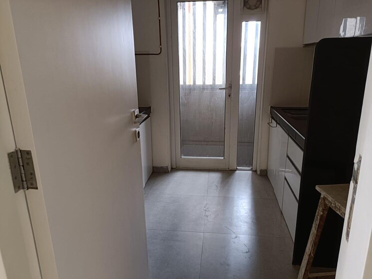 Bathroom, lodha-fiorenza 3 Bedroom 1025 Sq.Ft. Apartment In Goregaon East Mumbai 9394186