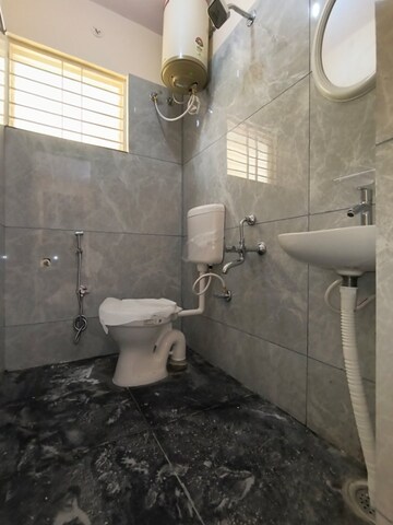 Bathroom in 1 BHK Builder Floor at Bommanahalli – for Rent
