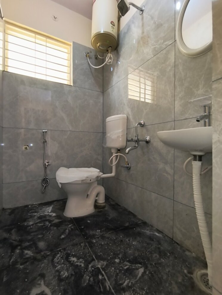 Bathroom, bommanahalli 1 Bedroom 480 Sq.Ft. Builder Floor In Bommanahalli Bangalore 9394156