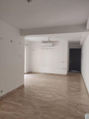 Room in 3 BHK Apartment at Supertech Araville, Sector 79 – for Rent