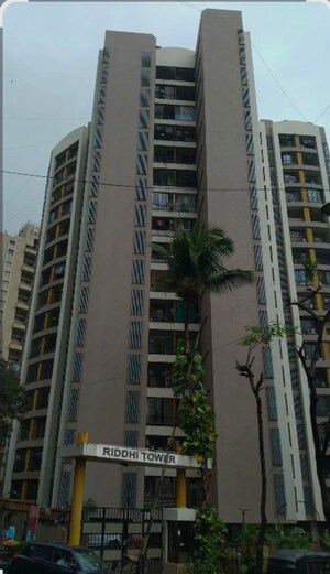 3 BHK Apartment For Rent in Riddhi Tower, Malad East