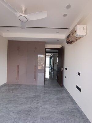 2 BHK Builder Floor For Rent in Vatika India Next, Sector 82