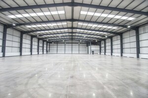  Warehouse For Rent in Bariatu