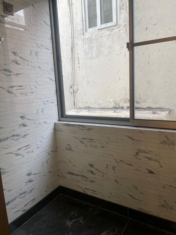 Room in 3 BHK Builder Floor at Rajouri Garden – for Rent