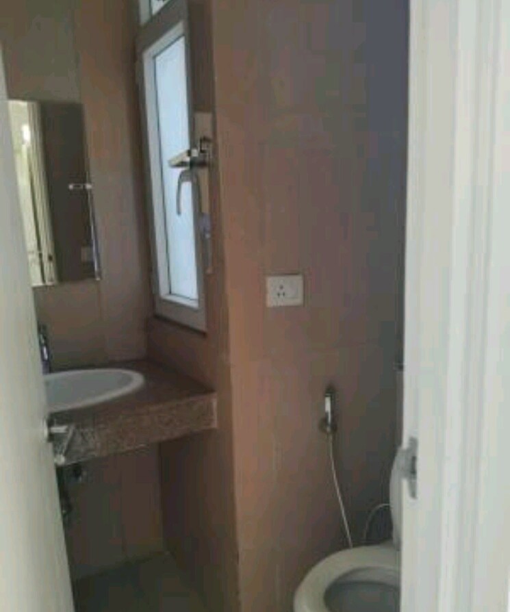 Bathroom, emaar-emerald-estate 3 Bedroom 1395 Sq.Ft. Apartment In Sector 65 Gurgaon 9394401
