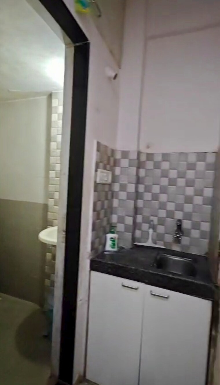 Kitchen, malad west Commercial Office Space 270 Sq.Ft. In Malad West Mumbai 9394501