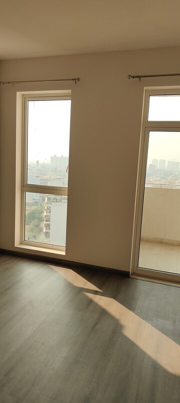 Room in 2 BHK Apartment at Ireo The Corridors, Sector 67a – for Rent