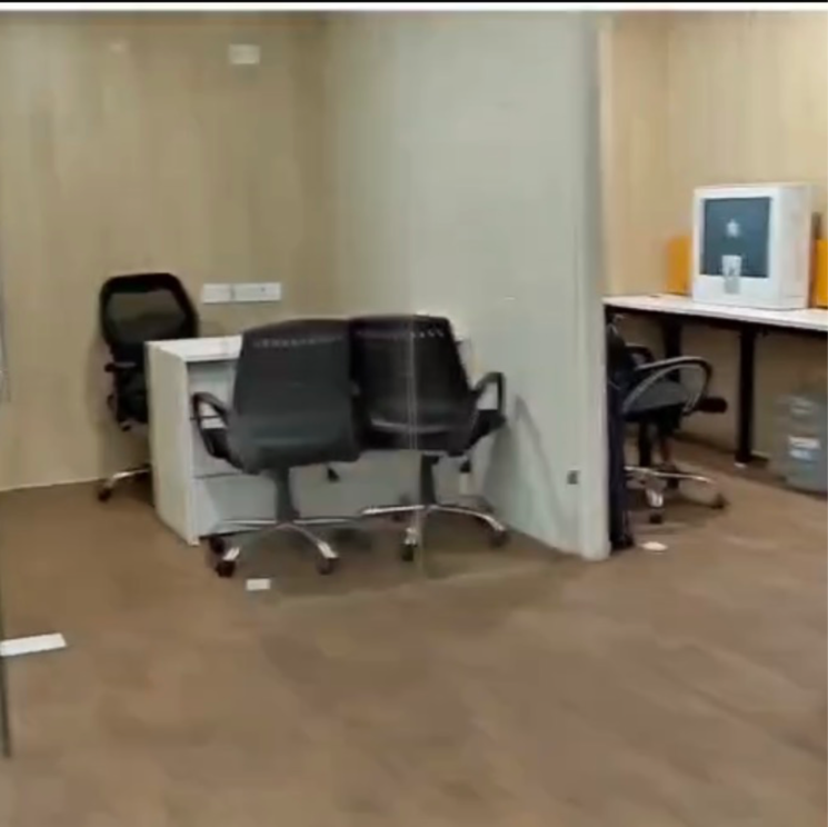 Team Area, vibhuti khand Commercial Office Space 1250 Sq.Ft. In Vibhuti Khand Lucknow 9394510