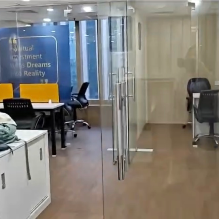 Team Area, vibhuti khand Commercial Office Space 1250 Sq.Ft. In Vibhuti Khand Lucknow 9394510