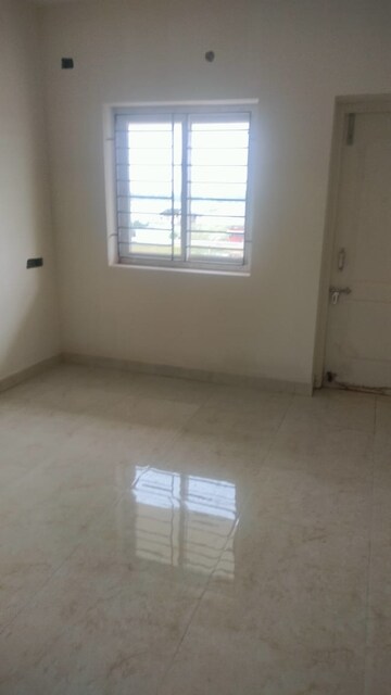 Room in 2 BHK Builder Floor at Avadi – for Sale