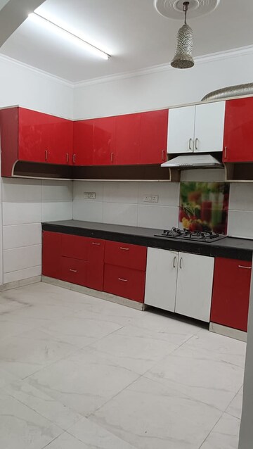 Kitchen in 2 BHK Builder Floor at Sector 46 – for Rent