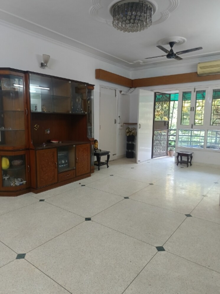 Living Room, unitech-singleton-floors-south-city 3 Bedroom 2700 Sq.Ft. Builder Floor In Sector 50 Gurgaon 9394964