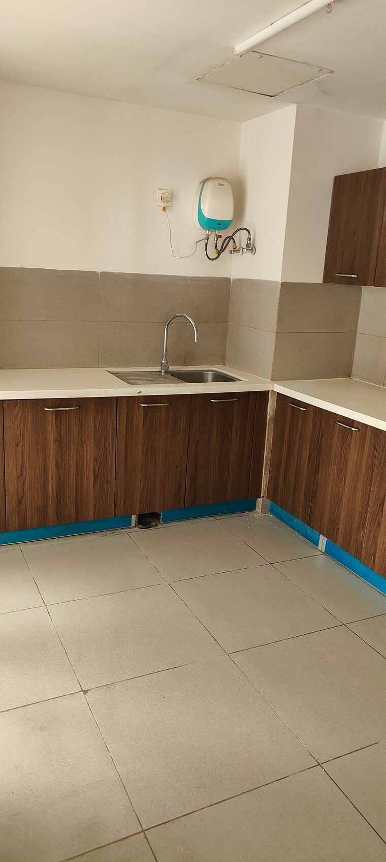 Kitchen, ireo-the-corridors 3 Bedroom 1727 Sq.Ft. Apartment In Sector 67a Gurgaon 9394566