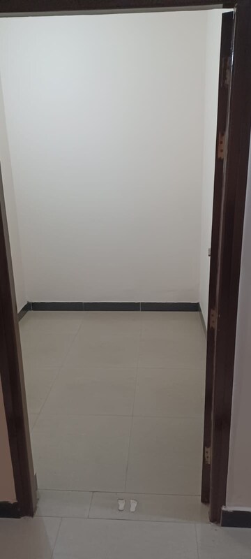 Room in 3 BHK Apartment at Sector 127 – for Rent