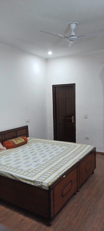 Bedroom in 3 BHK Apartment at Sector 127 – for Rent