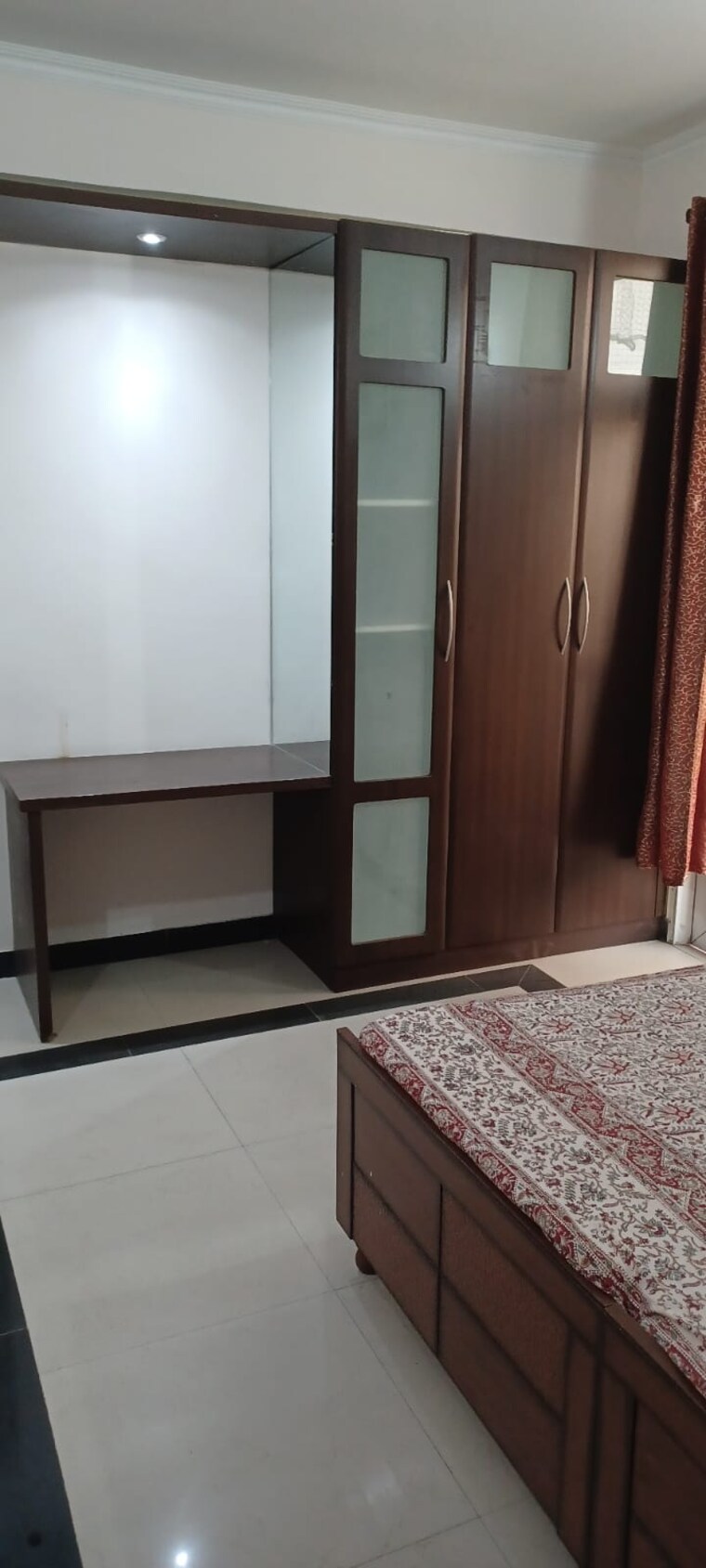 Room, sector 127 3 Bedroom 1650 Sq.Ft. Apartment In Sector 127 Mohali 9394640