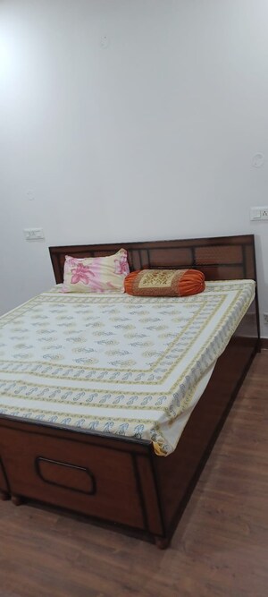 Bedroom in 3 BHK Apartment at Sector 127 – for Rent