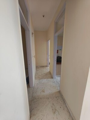 Building Lobby in 2 BHK Apartment at Suncity Avenue 76, Sector 76 – for Rent