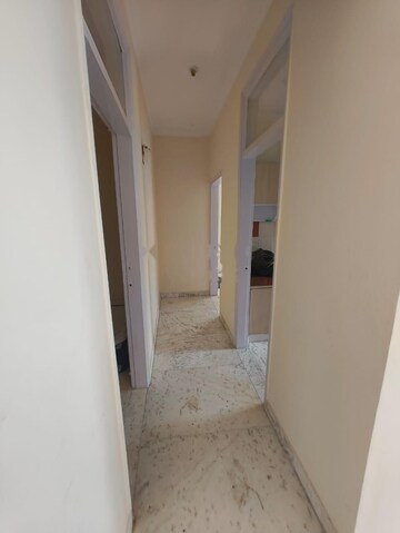 Building Lobby in 2 BHK Apartment at Suncity Avenue 76, Sector 76 – for Rent