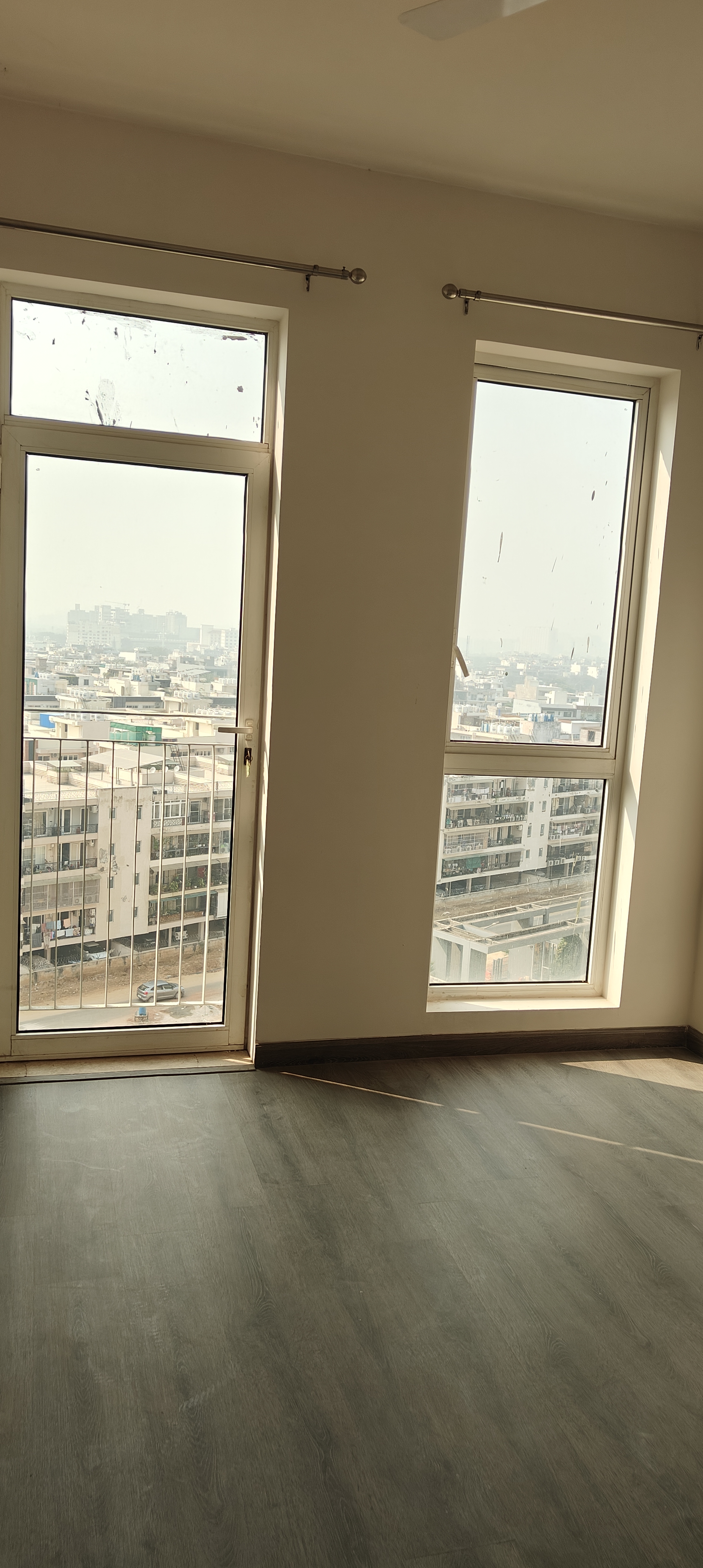 3 BHK + Servant Room Apartment For Rent in Ireo The Corridors