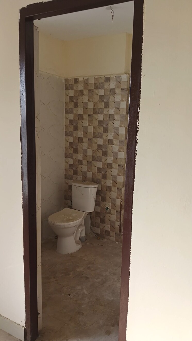 Bathroom, adore-samriddhi 2 Bedroom 570 Sq.Ft. Apartment In Sector 89 Faridabad 9394808