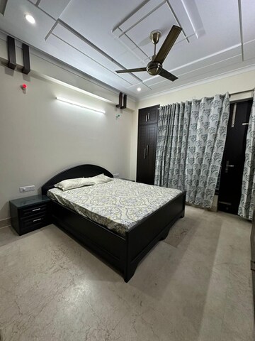 Bedroom in 2 BHK Builder Floor at Sector 45 – for Rent
