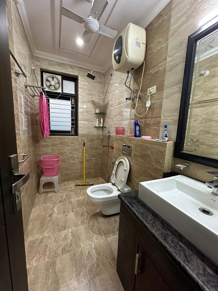 Bathroom, sector 45 2 Bedroom 1439 Sq.Ft. Builder Floor In Sector 45 Gurgaon 9394782