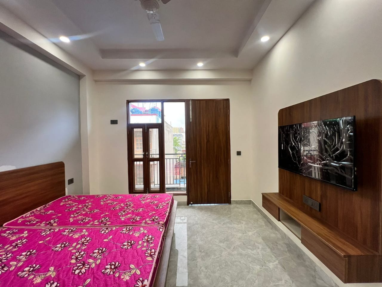 1 BHK Builder Floor For Rent in Sector 40