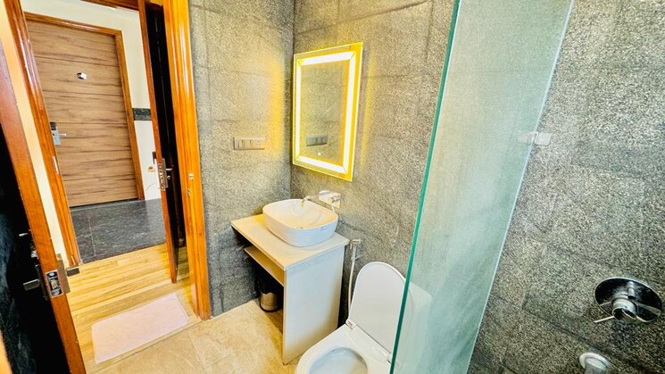 Bathroom, amrapali-princely-estate 3 Bedroom 1490 Sq.Ft. Apartment In Sector 76 Noida 9395079