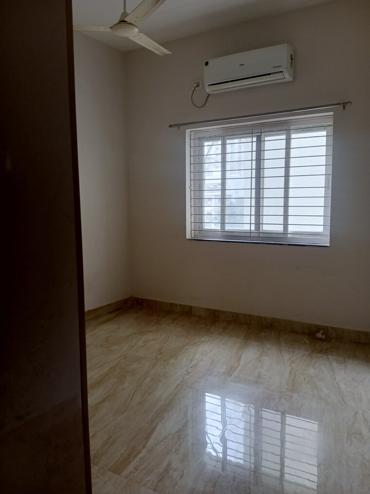 Room, kondapur 2 Bedroom 1110 Sq.Ft. Apartment In Kondapur Hyderabad 9394981