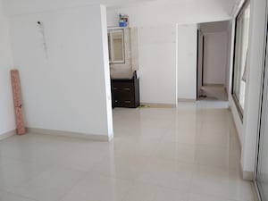 Room in 3 BHK Apartment at Anshul Eva, Bavdhan – for Rent
