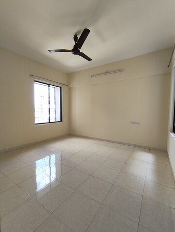 Room in 2 BHK Apartment at Nagpal Dev Exotica, Kharadi – for Sale