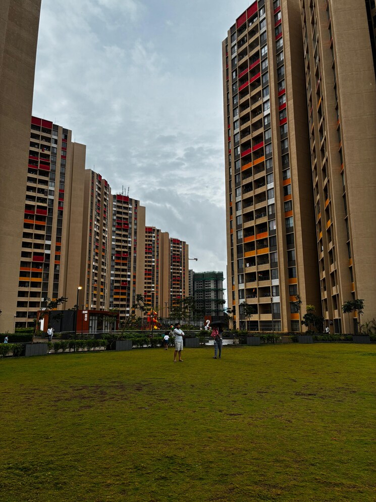 Exterior View, shapoorji-pallonji-joyville-celestia 2 Bedroom 950 Sq.Ft. Apartment In Hadapsar Pune 9395047