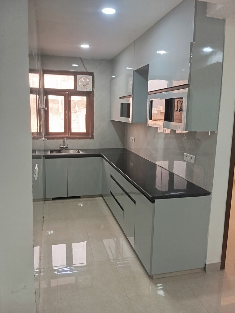 Kitchen, sultanpur 2 Bedroom 85 Sq.Yd. Apartment In Sultanpur Delhi 9395048