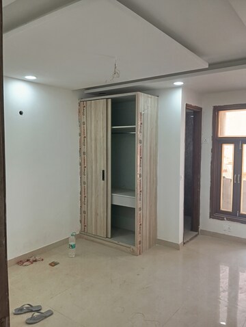 Room in 2 BHK Apartment at Sultanpur – for Sale
