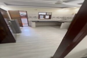 Parking in 2 BHK Builder Floor at Patel Nagar – for Rent