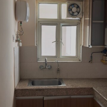 Furnished Amenities in 3 BHK Apartment at Supertech Eco Suites, Sector 137 – for Rent